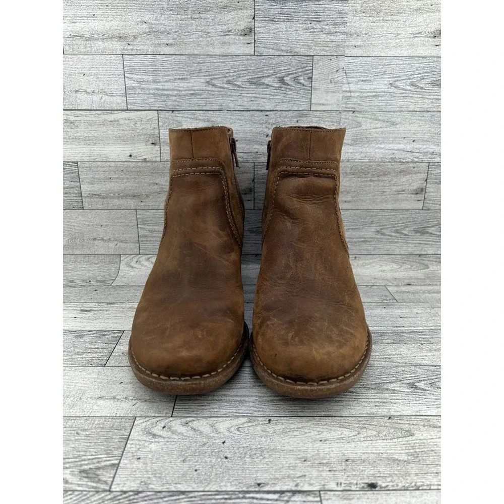 Clarks leather ankle